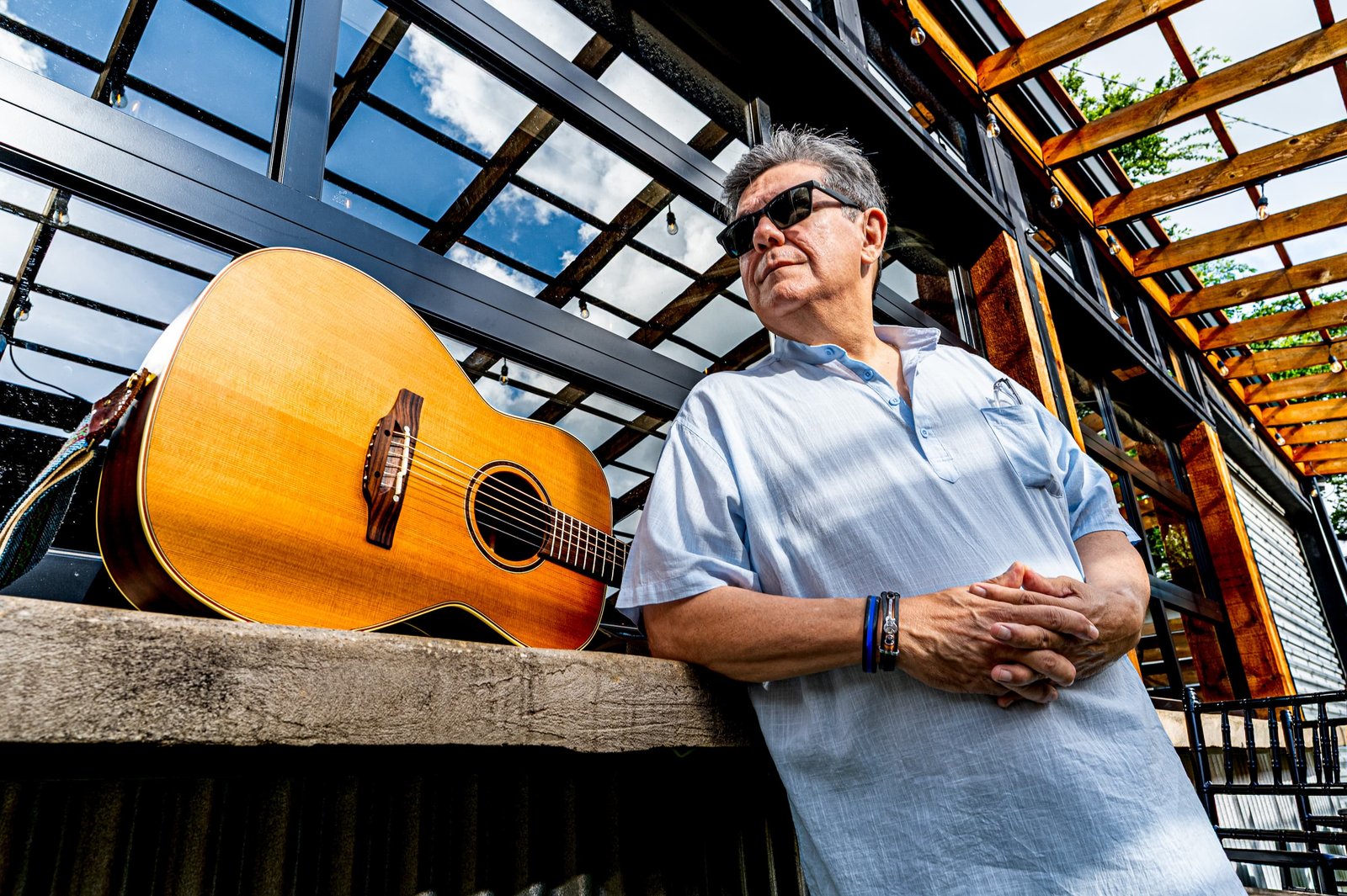 Blacky V and his guitar